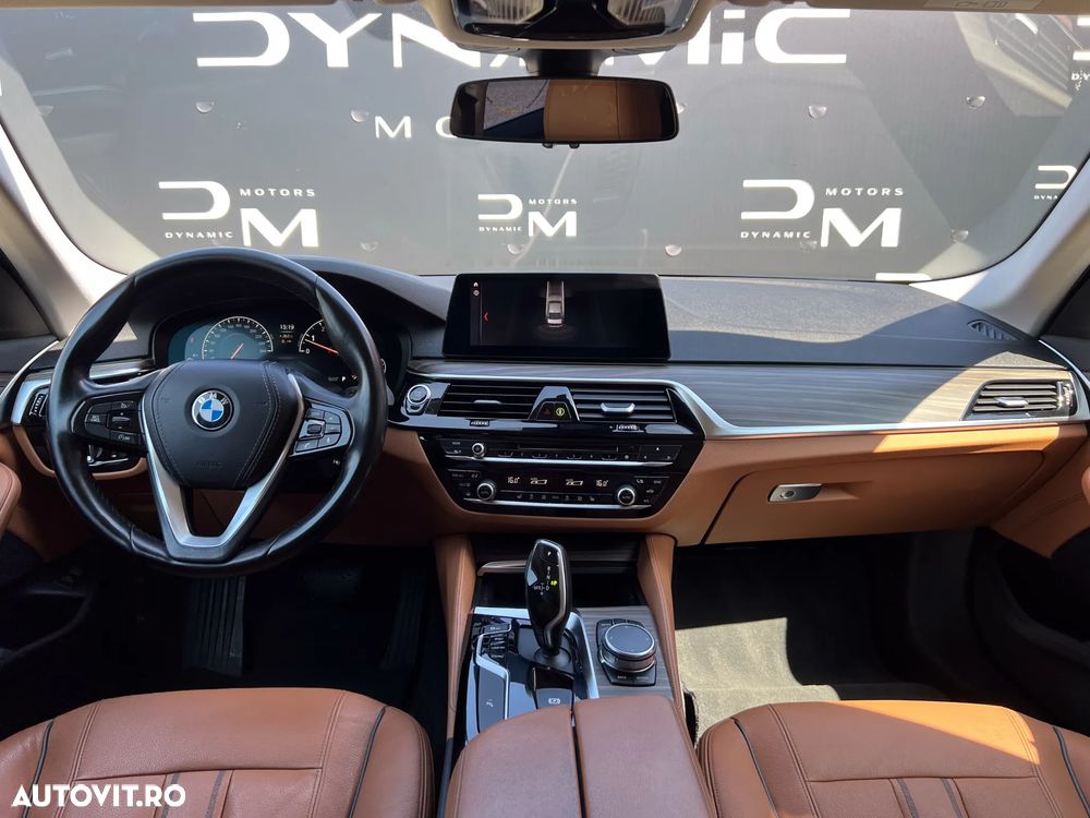 BMW Seria 5 530i AT - 14