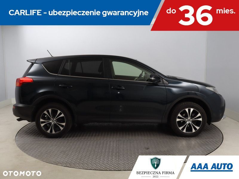 Toyota RAV4 - 8