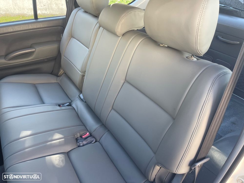 Toyota Land Cruiser Prado - 18