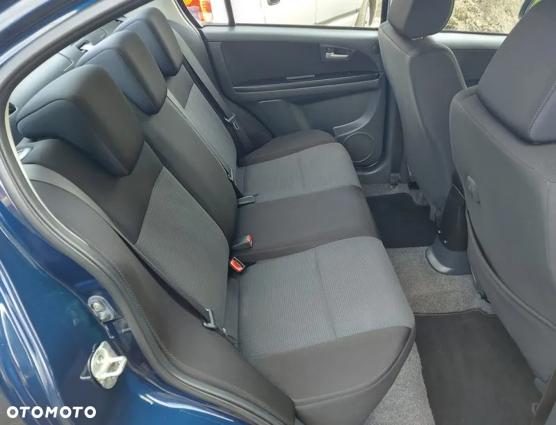 Suzuki SX4 1.6 VVT Comfort - 35