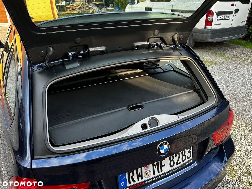 BMW Seria 3 - 37