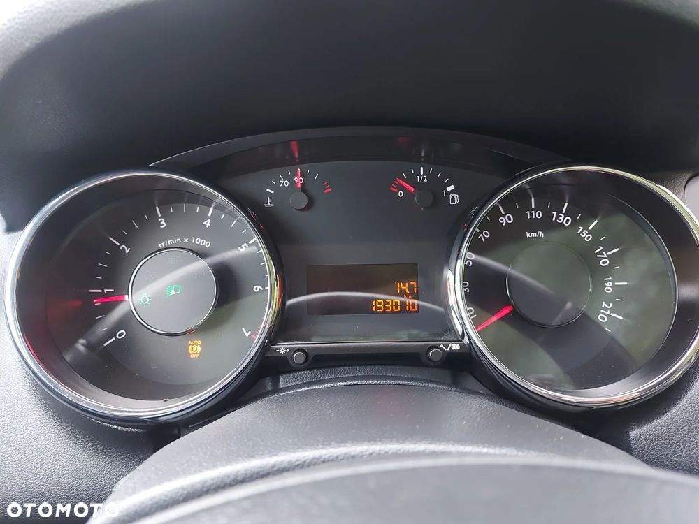 Peugeot 5008 1.6 THP Active - 10