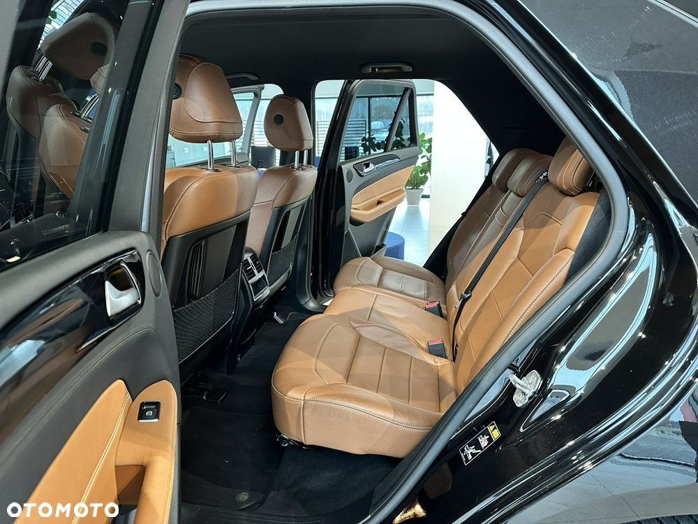 Mercedes-Benz GLE 350 d 4-Matic - 13