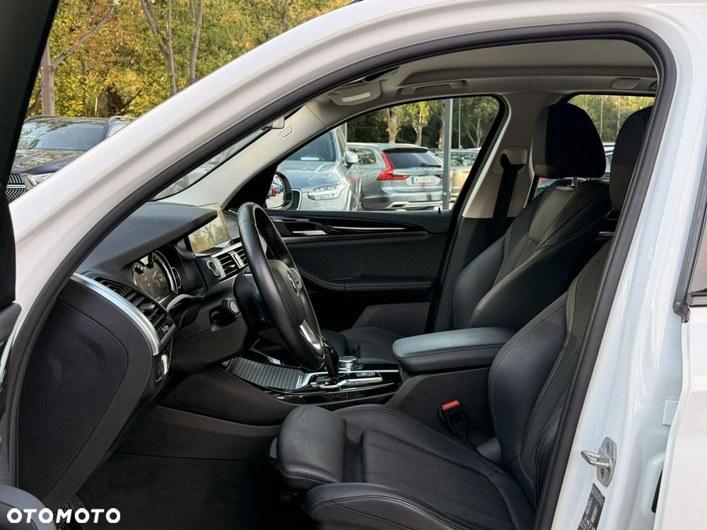 BMW X3 xDrive20d xLine - 13