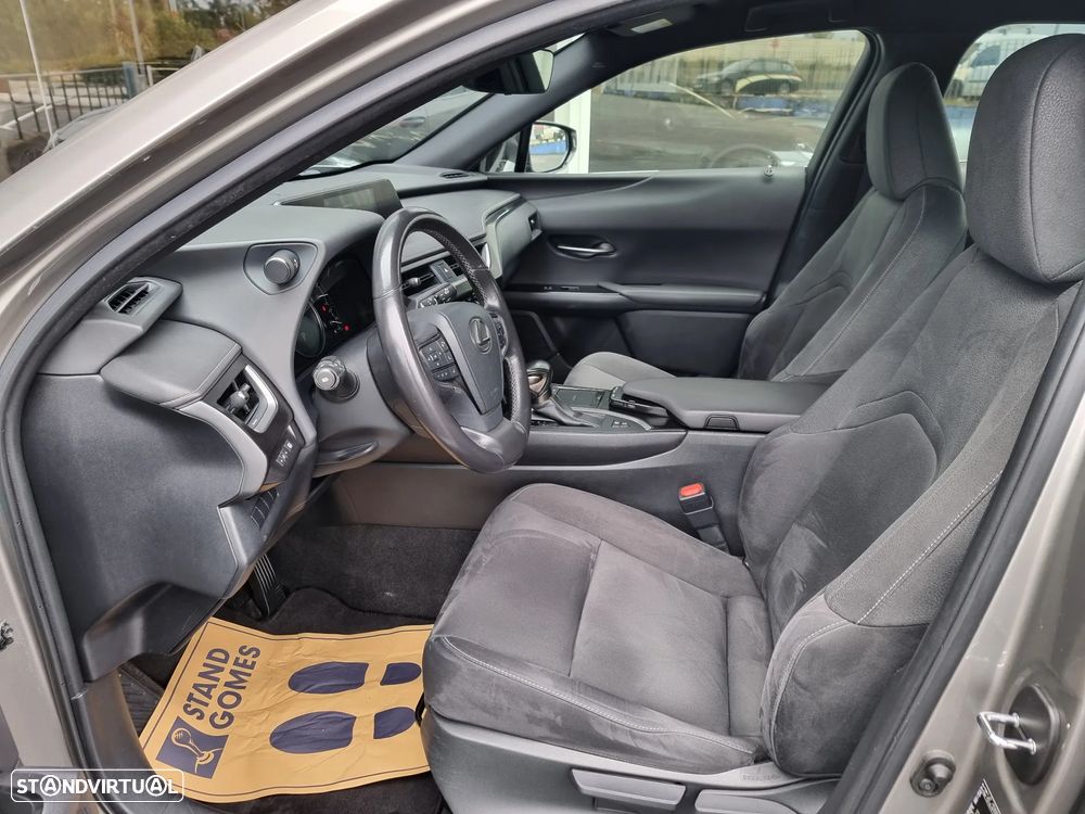 Lexus UX 250h Executive+ - 7