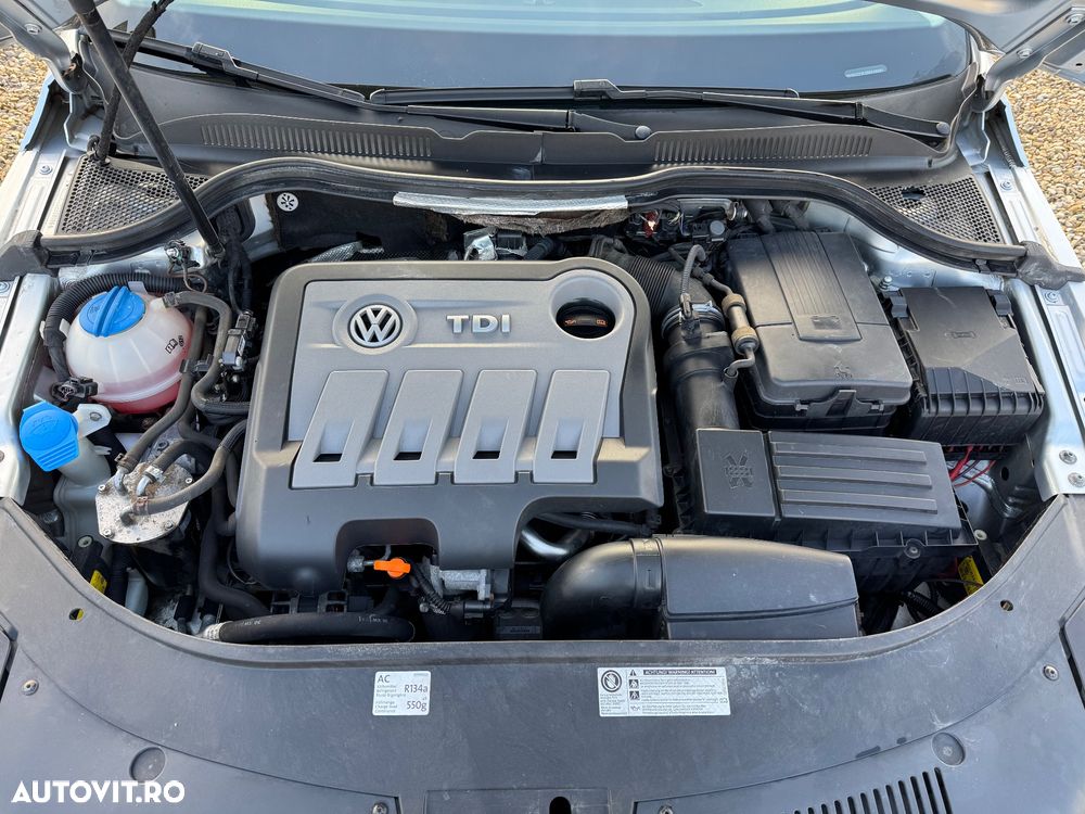 Volkswagen Passat CC 2.0 TDI DSG Exclusive - 13