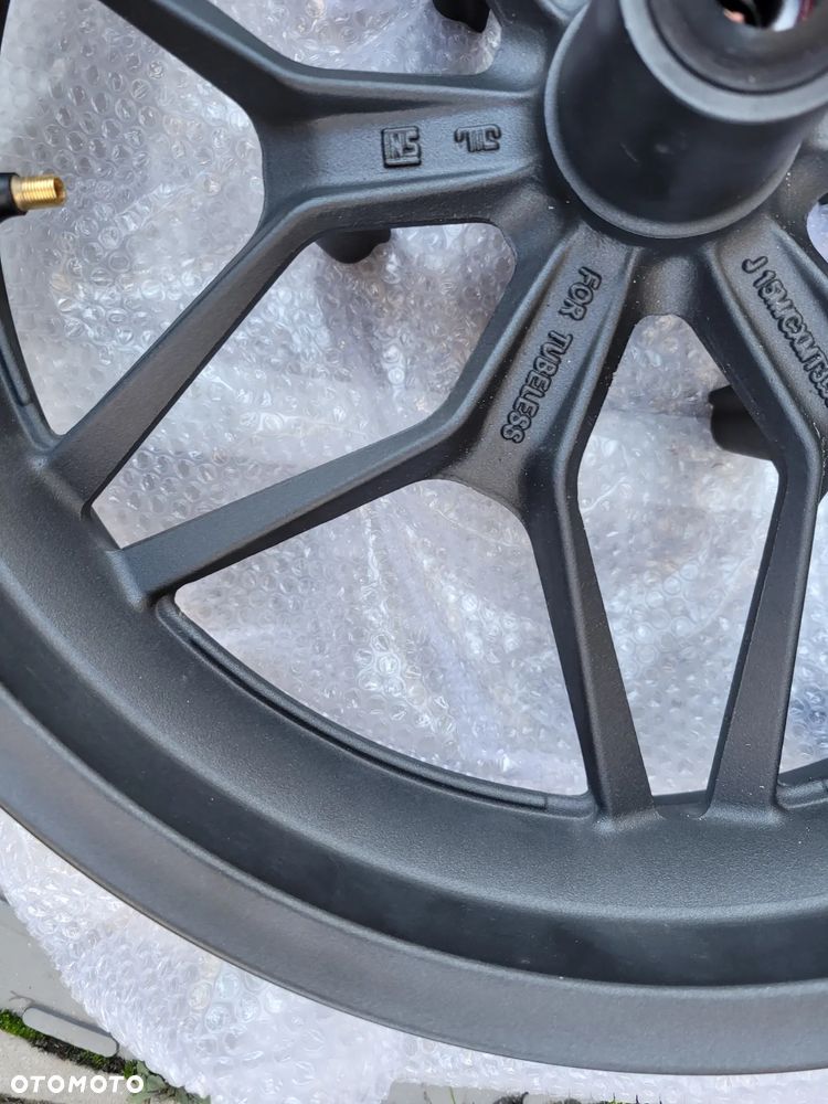 Felga przód, przednia Honda Forza 125 - 5