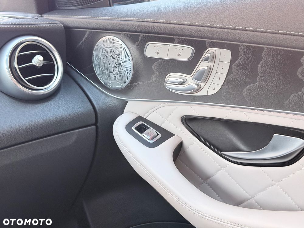 Mercedes-Benz GLC 300 d 4-Matic - 12