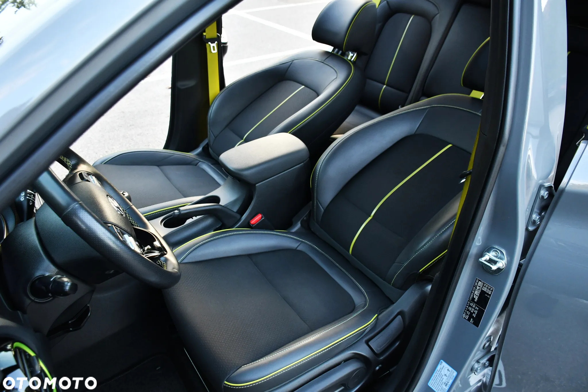 Hyundai Kona 1.6 T-GDI Premium DCT - 33