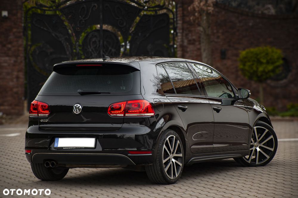 Volkswagen Golf 2.0 TDI DPF GT Sport - 16