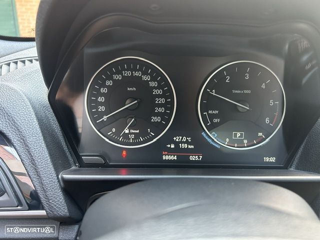 BMW 116 d Line Urban Auto - 9