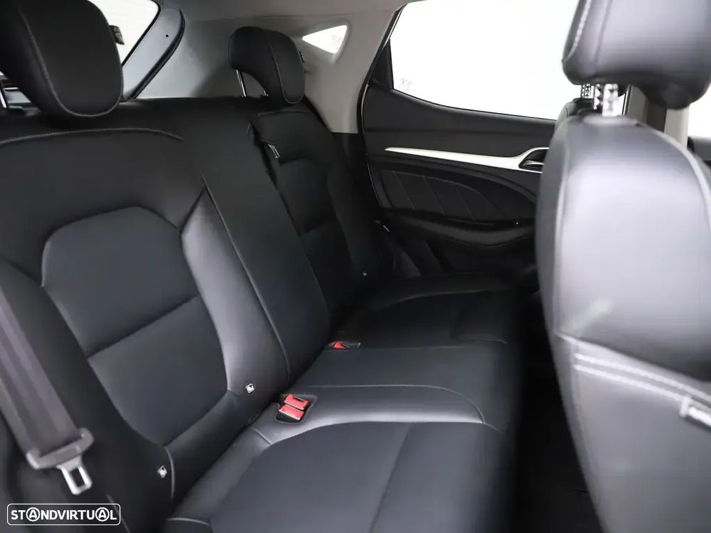 MG ZS ver-ev-luxury - 10