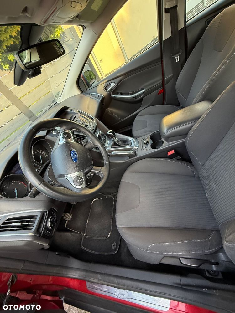 Ford Focus 1.6 TDCi DPF Titanium - 8