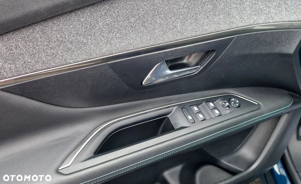 Peugeot 3008 1.5 BlueHDi Active Pack S&S EAT8 - 12