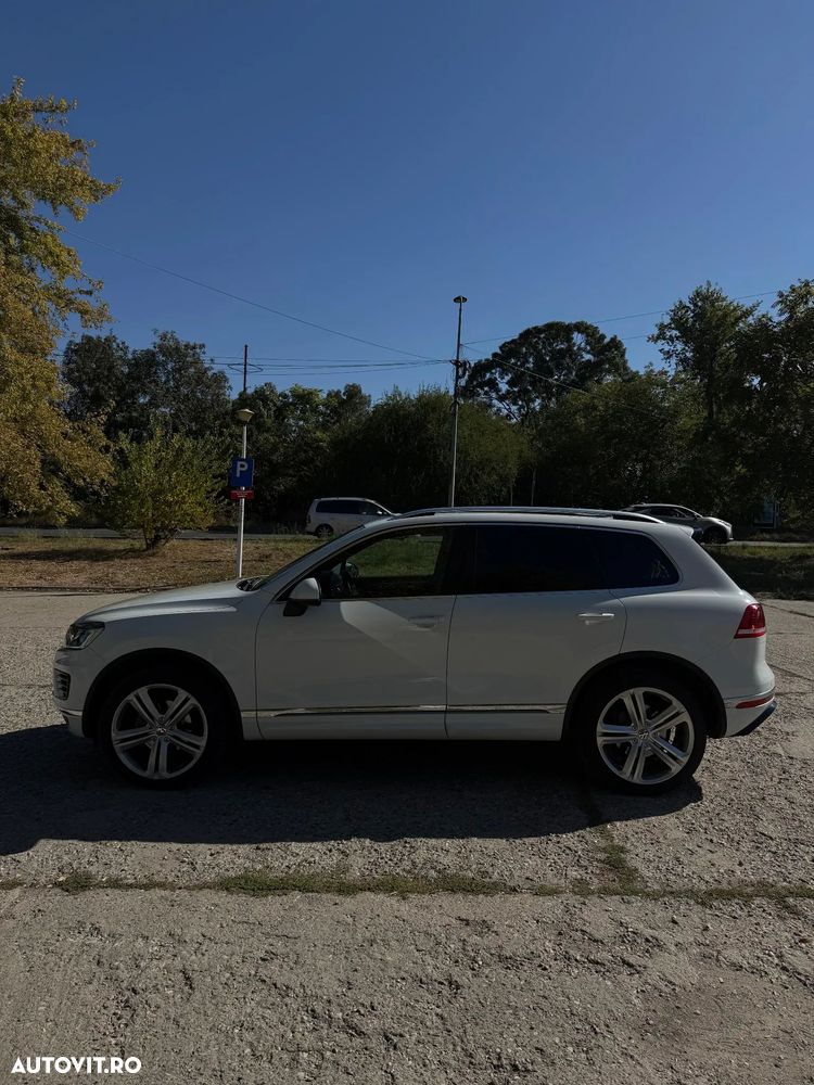 VOLKSWAGEN Touareg 2015 — imagine 6