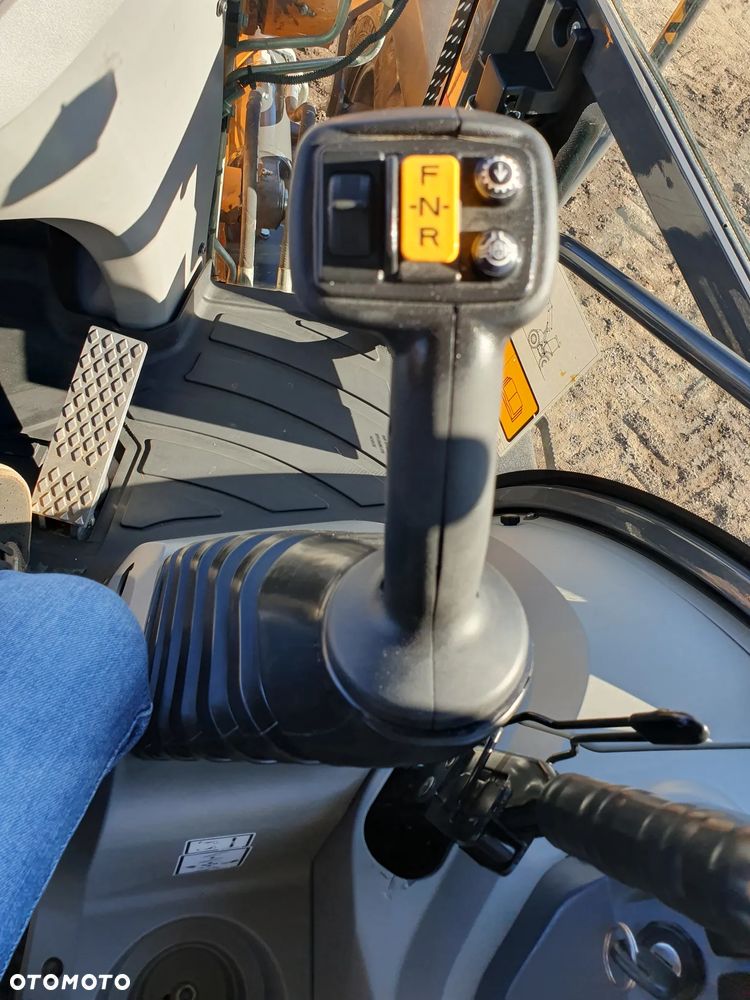 Case 580SV 2023R - 25