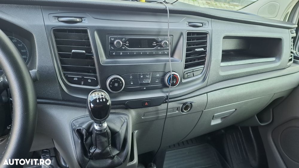 Ford Transit Custom - 8