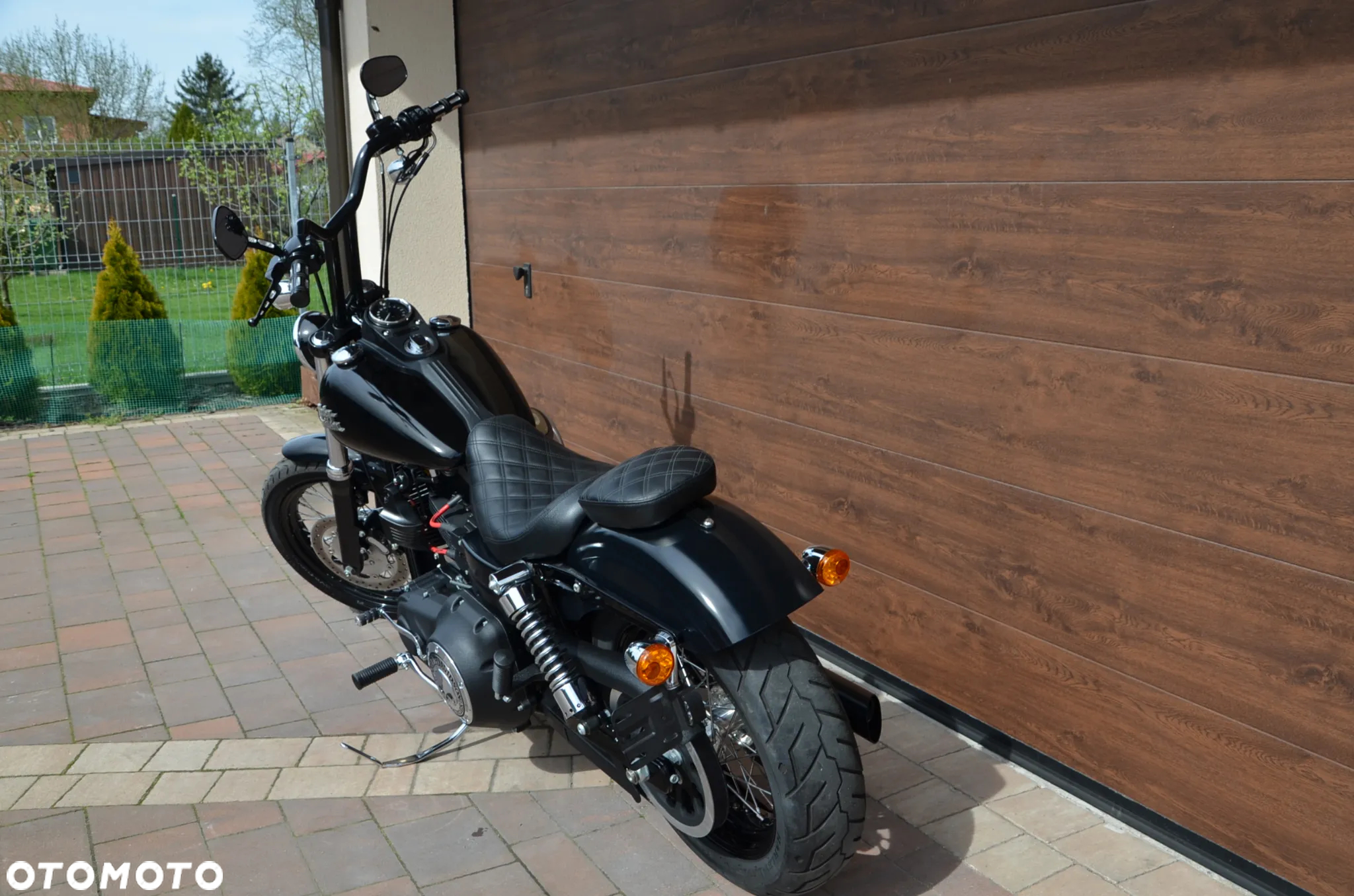 Harley-Davidson Dyna Street Bob - 10