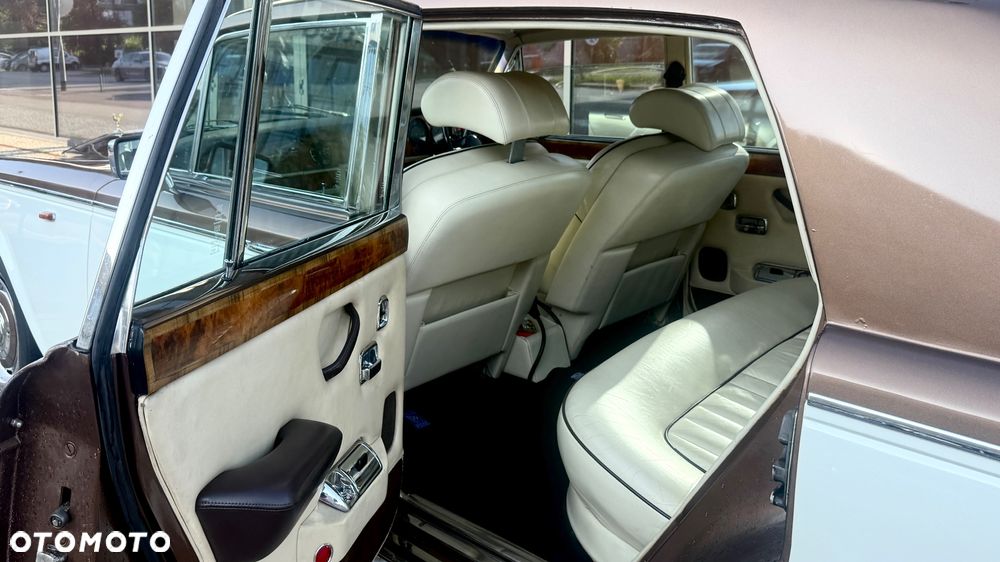 Rolls-Royce Silver Shadow - 12