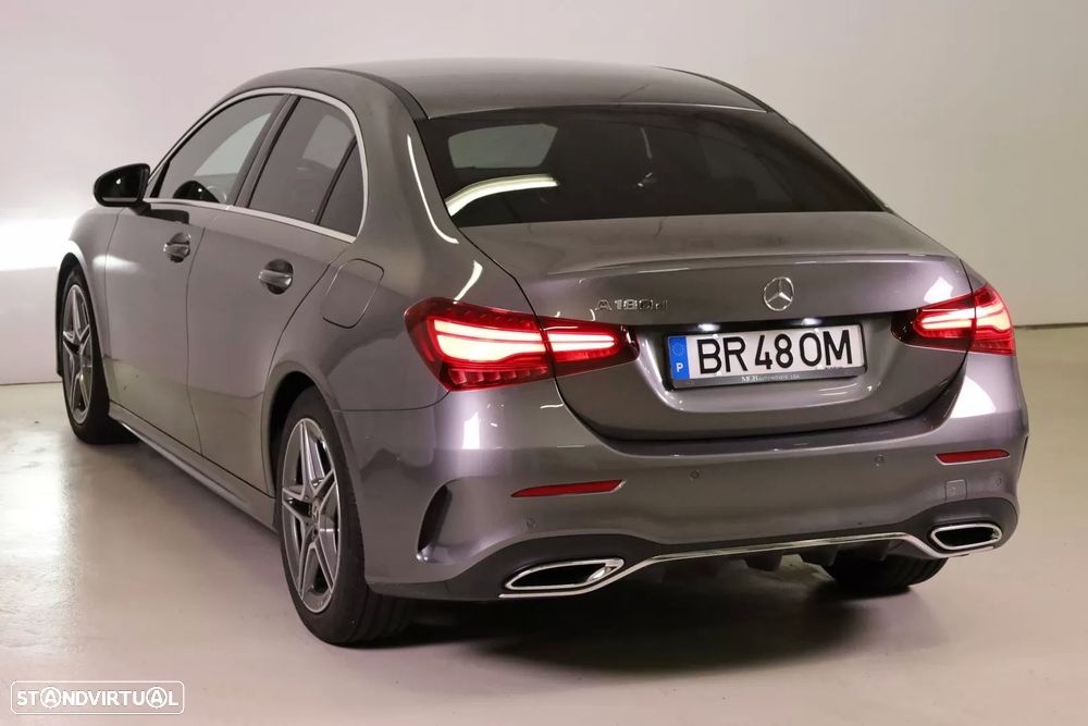 Mercedes-Benz A 180 Limousine d AMG Line Aut. - 5
