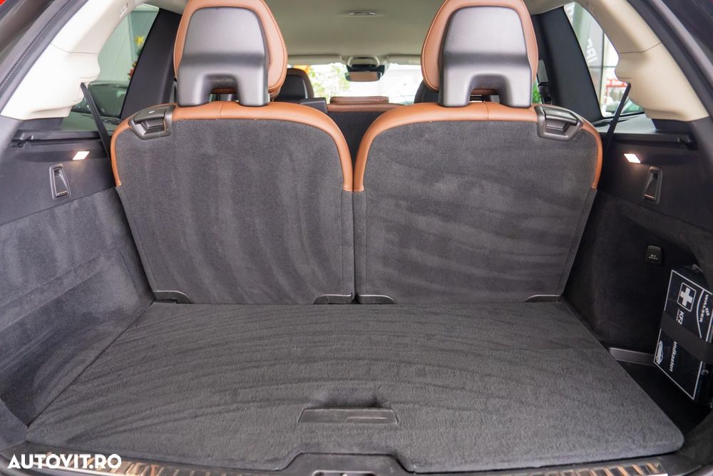 Volvo XC 90 B5 D AWD Geartronic Momentum Pro - 13