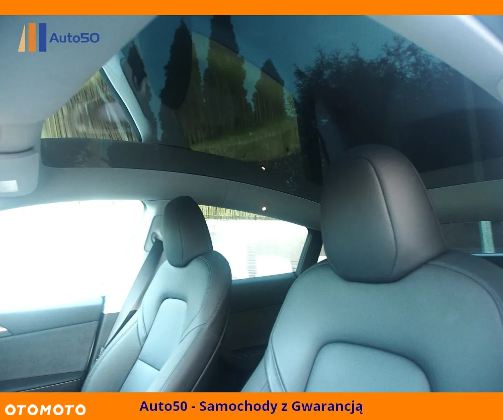 Tesla Y Long Range AWD - 27