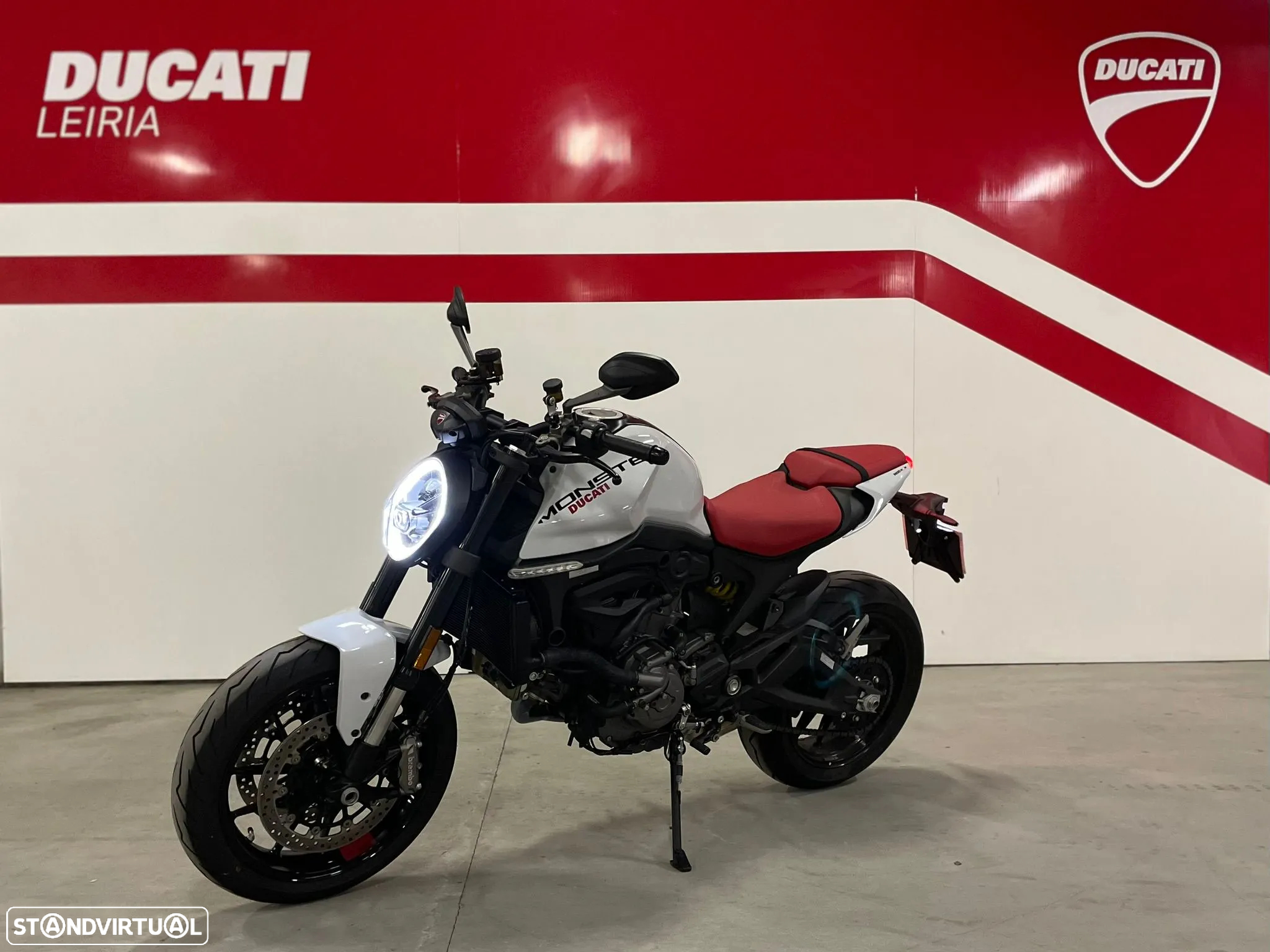 Ducati Monster - 12