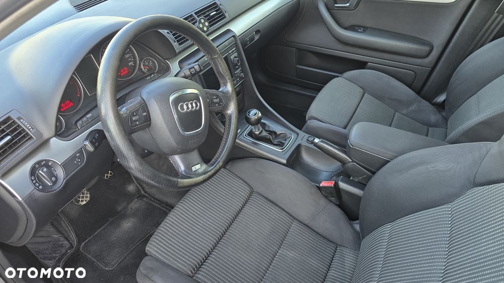Audi A4 Avant - 26