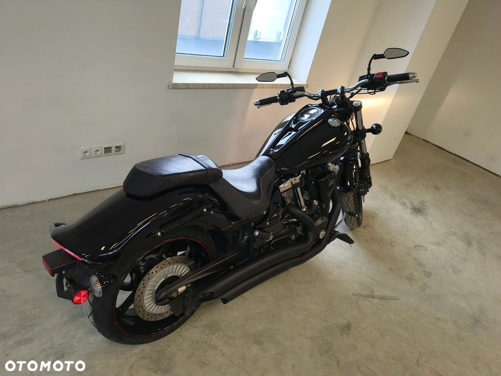 Yamaha XV - 17