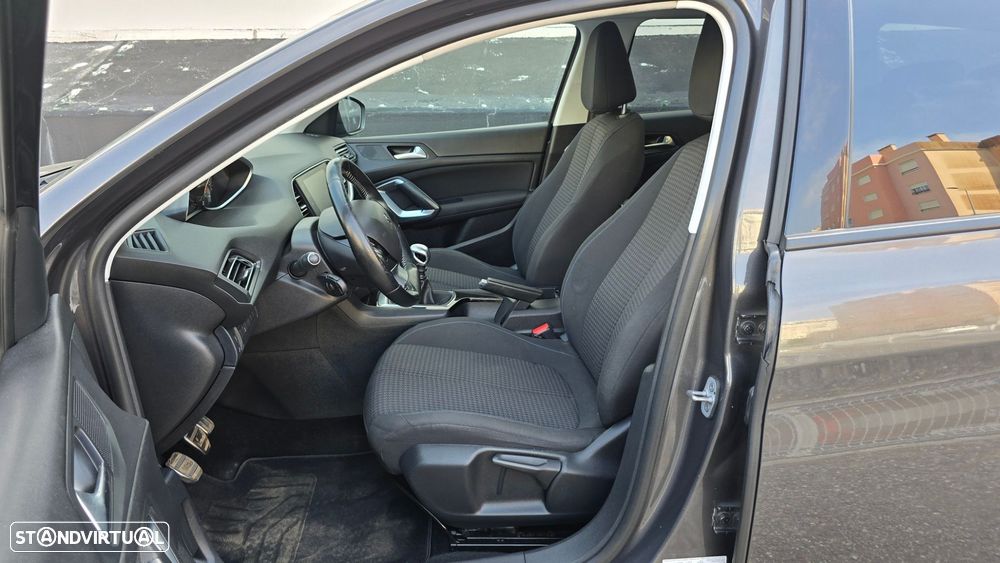 Peugeot 308 SW 1.5 BlueHDi Style - 44