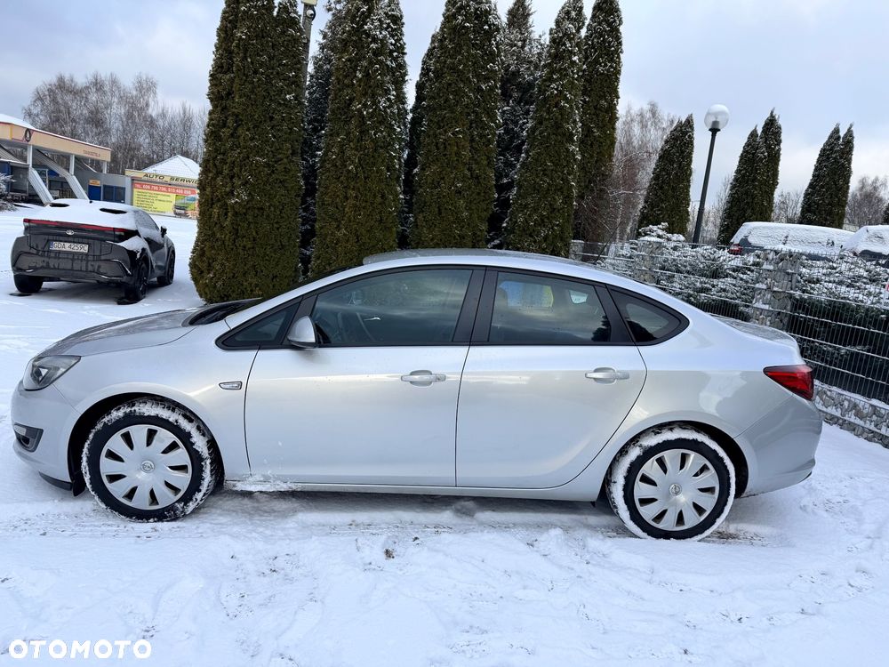 Opel Astra 1.4 T Active - 4