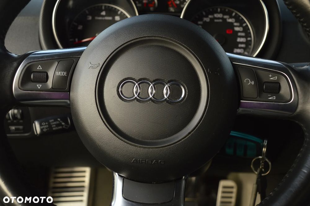 Audi TT Coupé 2.0 TFSI quattro S tronic - 21