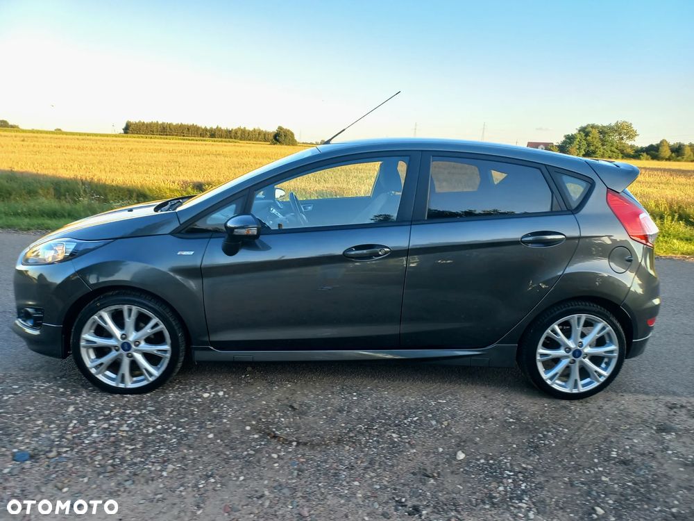 Ford Fiesta - 12