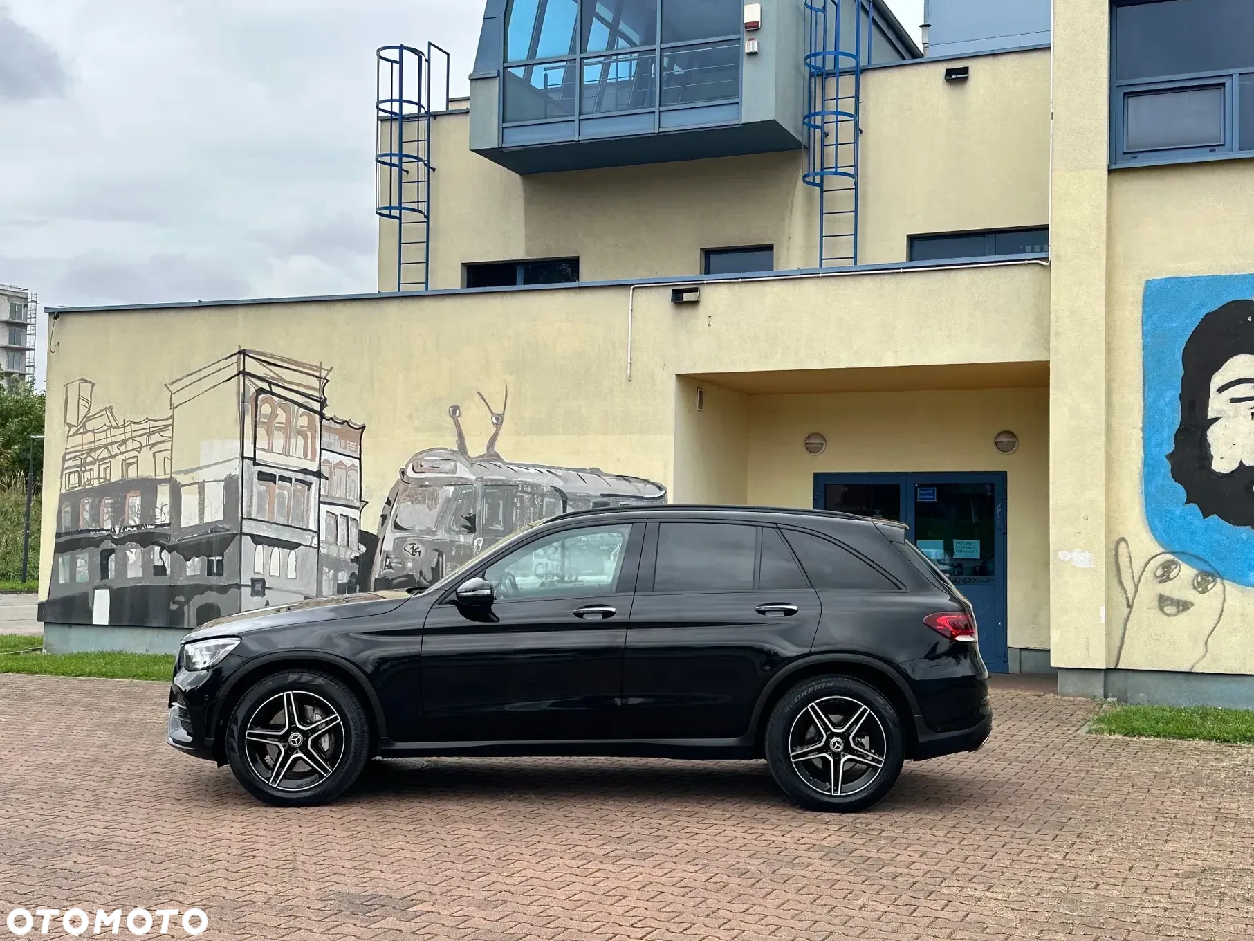 Mercedes-Benz GLC 200 4Matic 9G-TRONIC AMG Line - 6