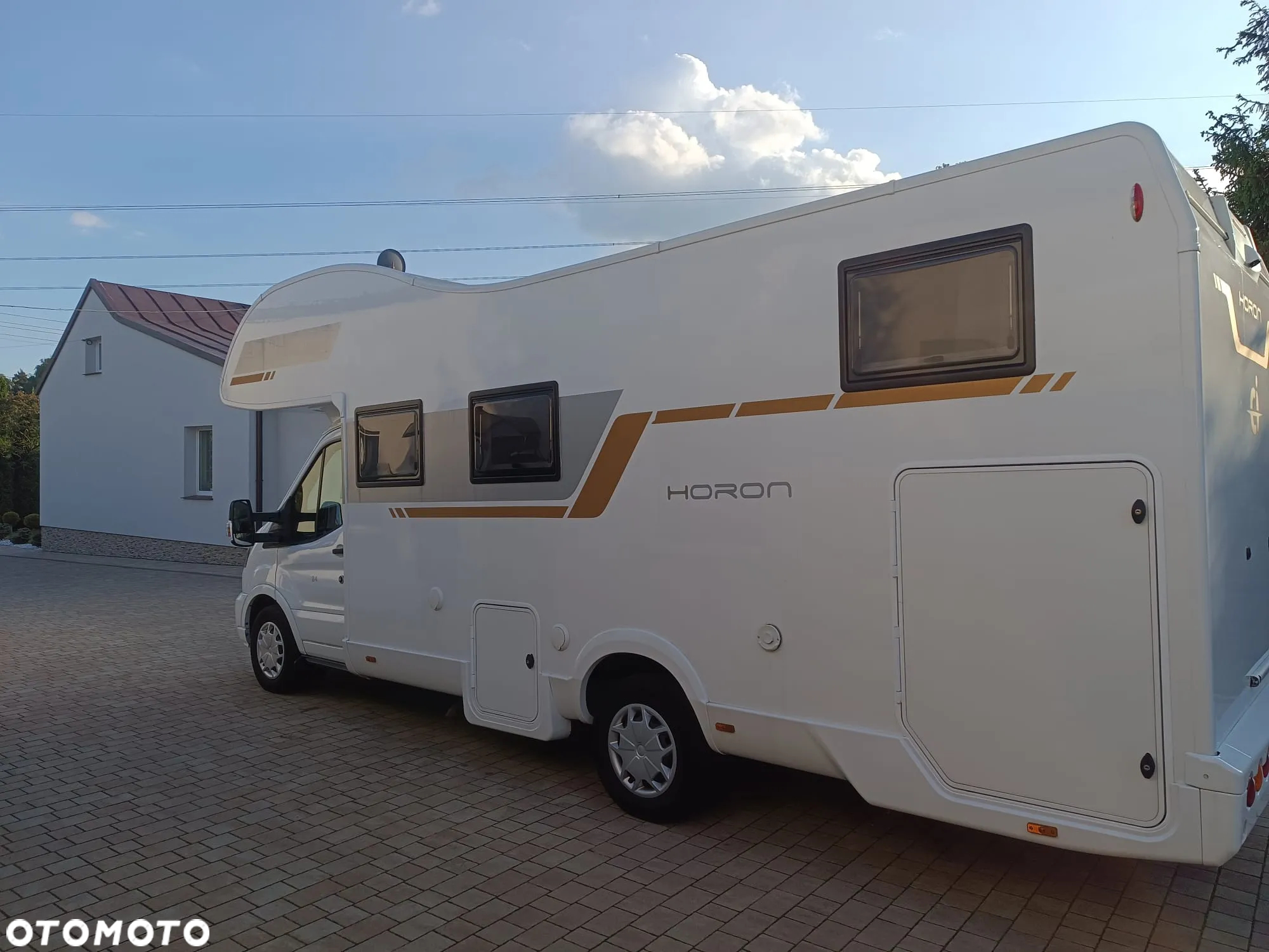 Ford HORON 84M - 21
