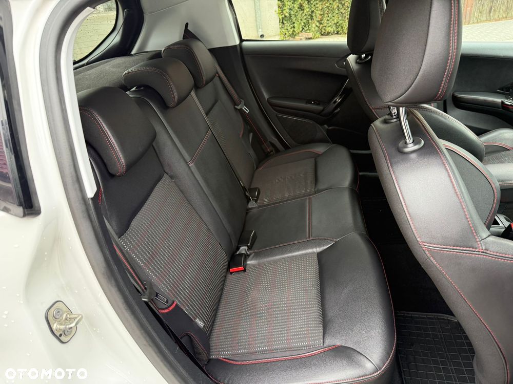 Peugeot 208 PureTech 110 Stop & Start EAT6 Tech Edition - 15