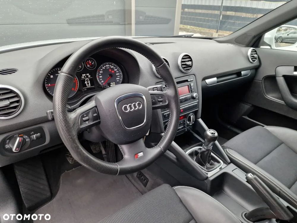 Audi A3 Sportback 2.0 TDI DPF S line Sportpaket - 12