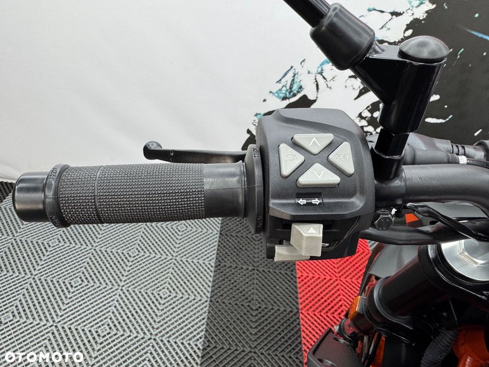 KTM Duke - 23