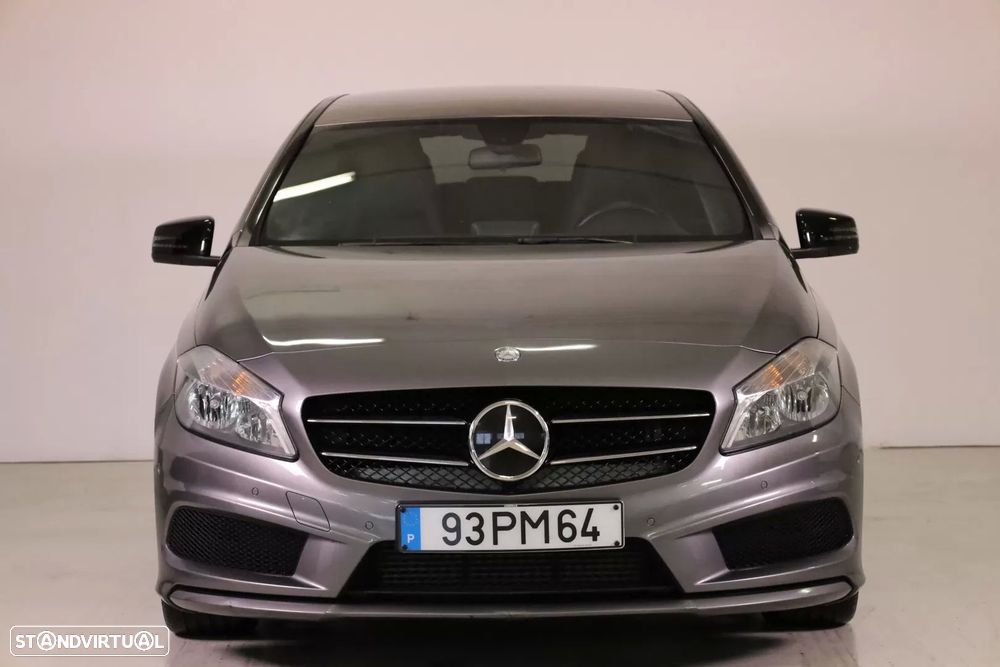 Mercedes-Benz A 200 d AMG Line - 2