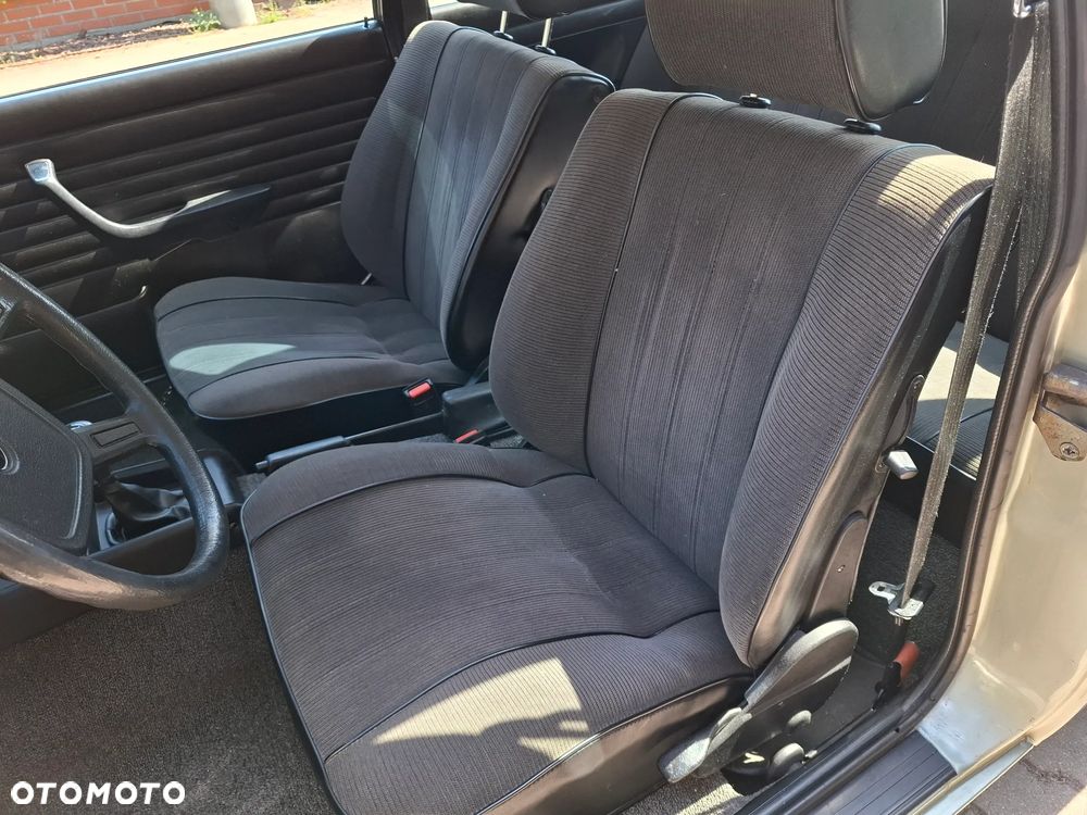 BMW Seria 3 - 25