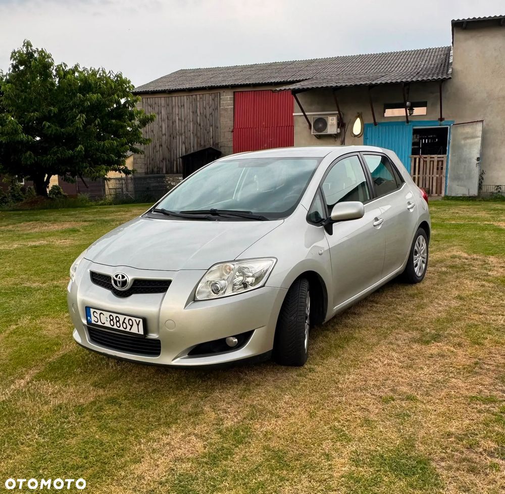 Toyota Auris 1.6 VVT-i Team - 2