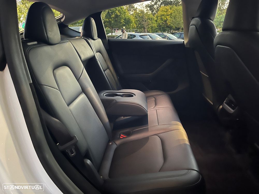 Tesla Model Y RWD - 30