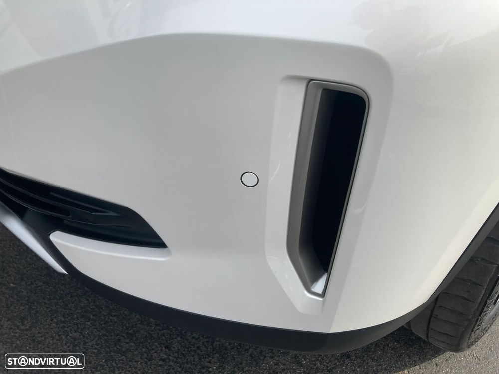 BMW iX3 Impressive - 16