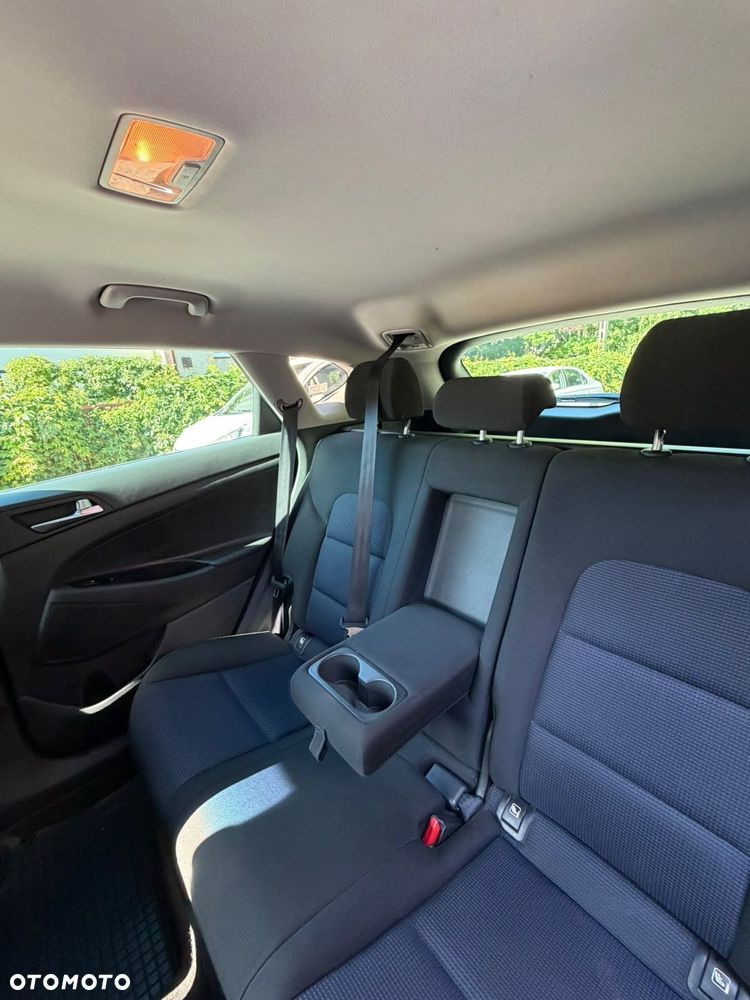 Hyundai Tucson 2.0 CRDI BlueDrive Style 2WD - 11