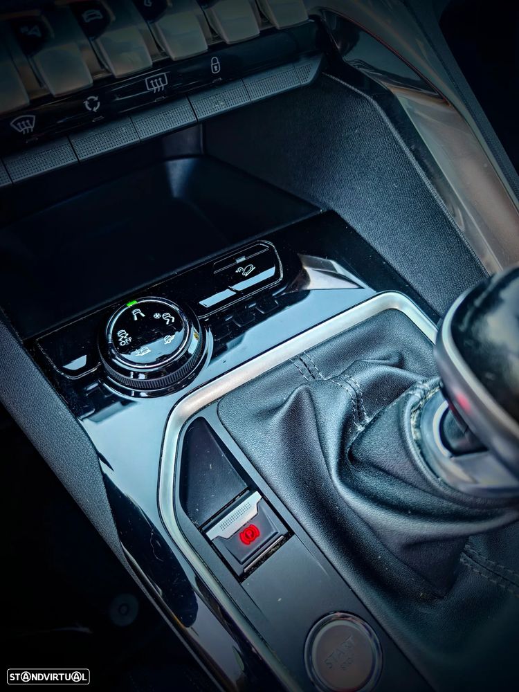 Peugeot 3008 1.2 PureTech GT Line - 8