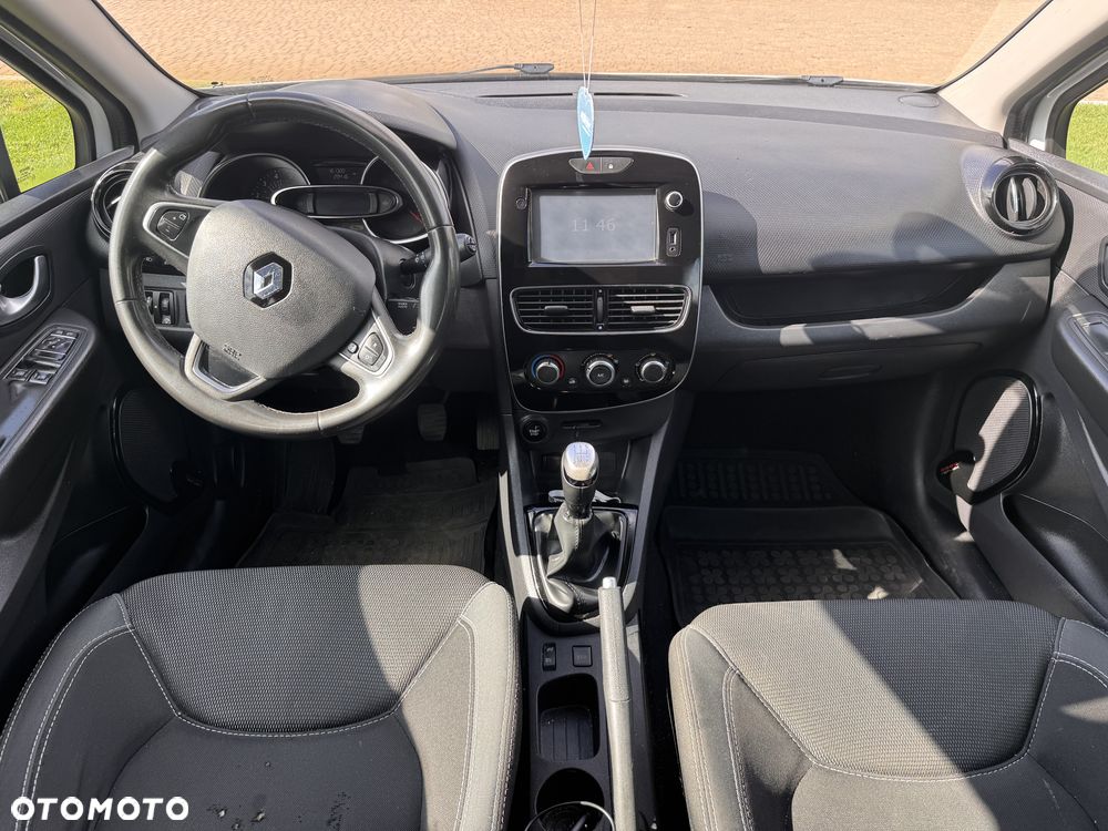 Renault Clio - 8