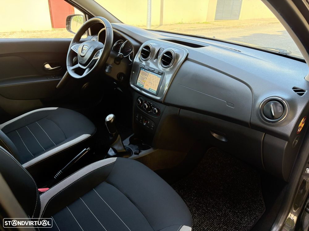 Dacia Sandero 0.9 TCe Stepway - 11