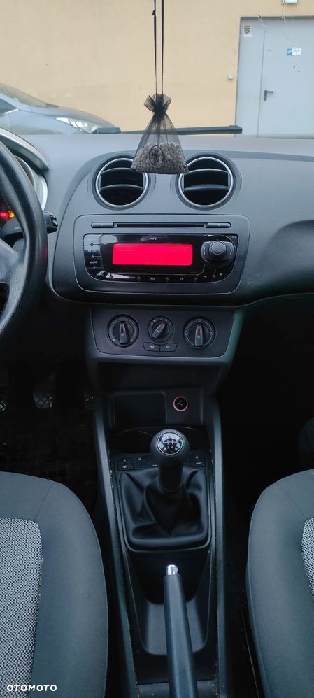 Seat Ibiza 1.4 16V Reference - 9