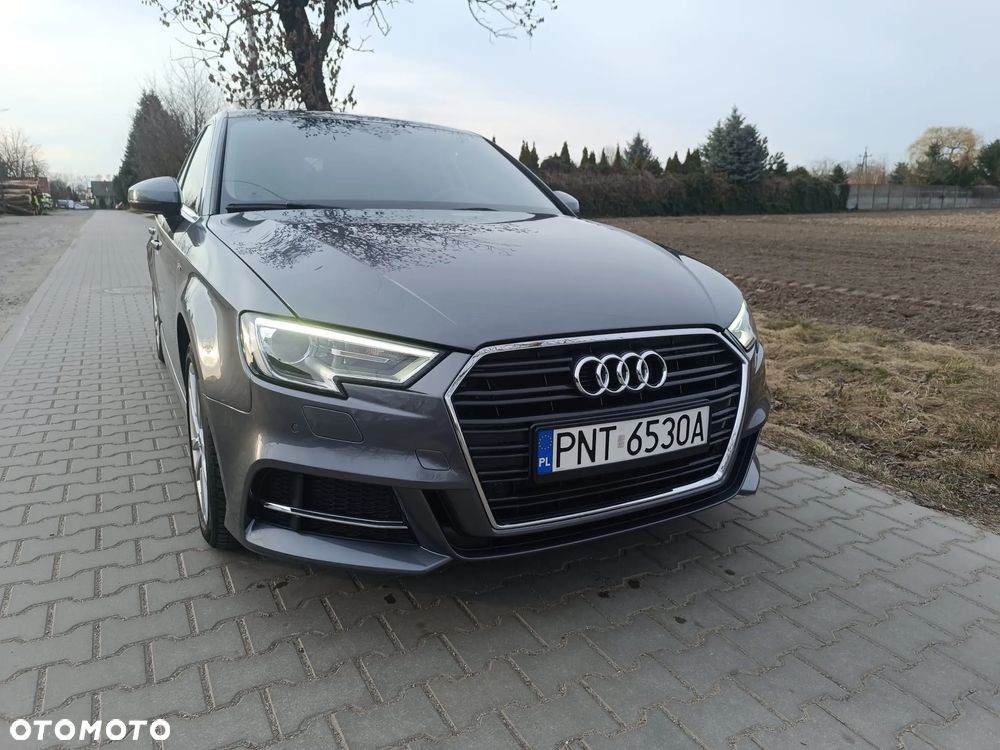 Audi A3 Sportback 35 TFSI Sport S tronic - 4