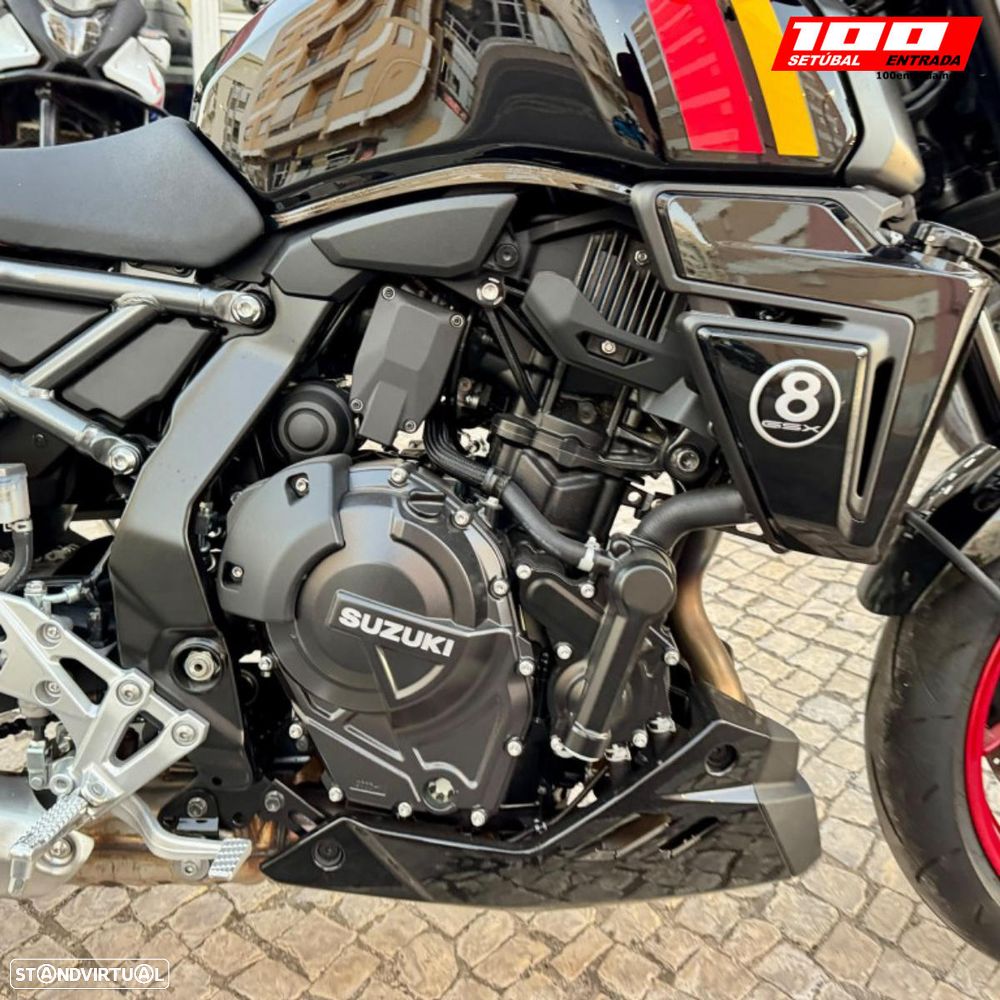Suzuki GSX 800 S - 11